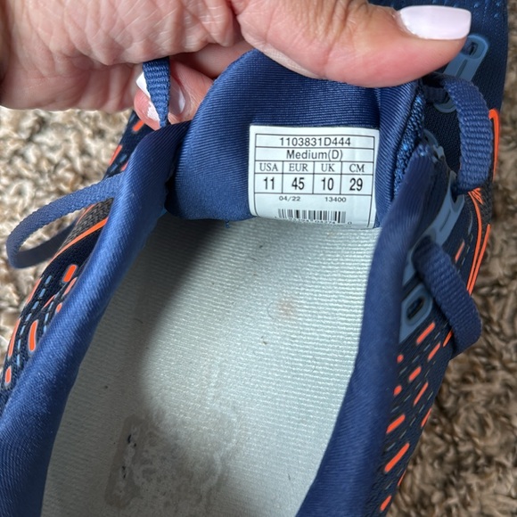 Brooks Running Shoes - Picture 4 of 7